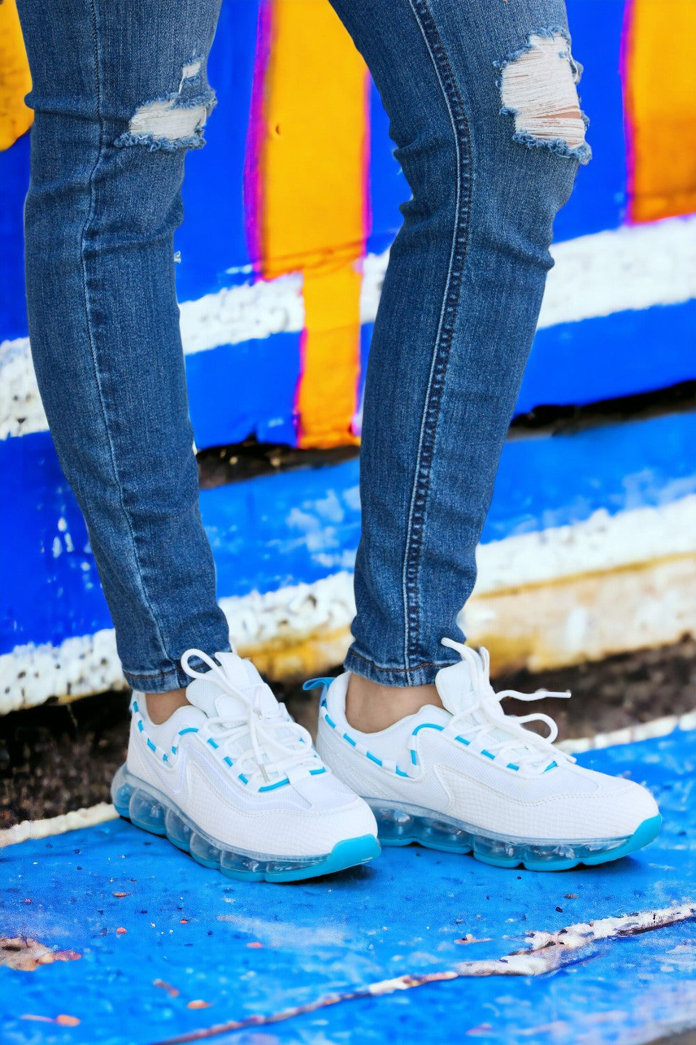 Forever Link Lace-Up Air-Cushioned Athletic Shoes