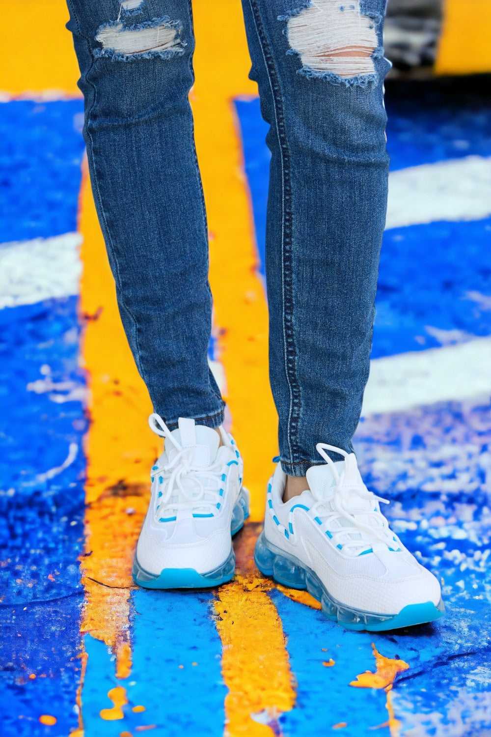 Forever Link Lace-Up Air-Cushioned Athletic Shoes