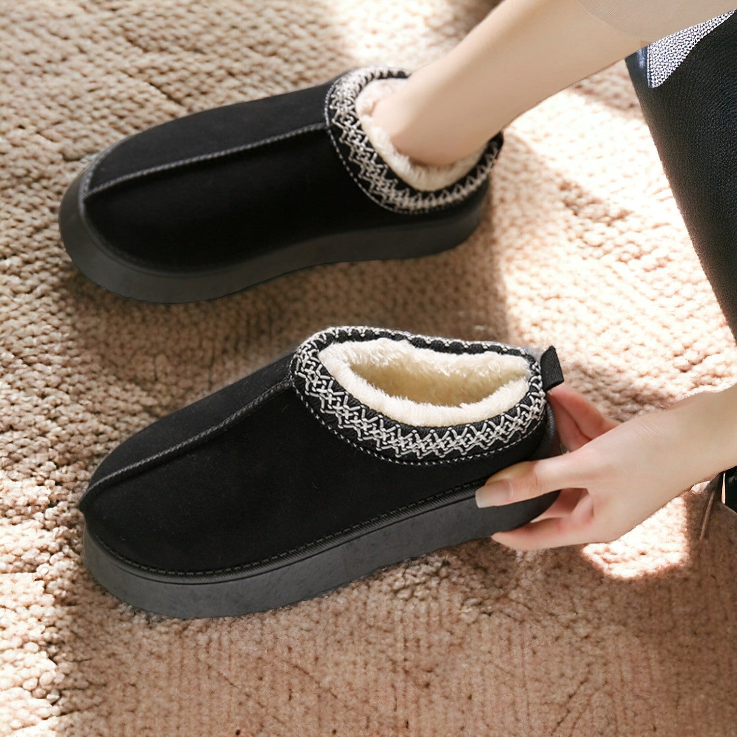 Faux Fur Center-Seam Slippers